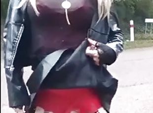 gros-nichons, en-plein-air, public, transsexuelle, amateur, française, lingerie, solo, cuir