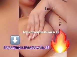 Jeweln_22-DÉFI INCONNU-brunette salope suce et vide des couilles su...