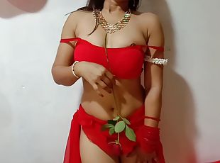 Desi Bhabhi With Big Boobs Looking For Hot Sex With Her Indian Onli...