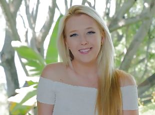 Samantha rone is snow white