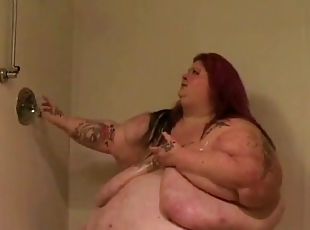 mandi, payudara-besar, gemuk-fat, gambarvideo-porno-secara-eksplisit-dan-intens, wanita-gemuk-yang-cantik, berambut-merah, bokong, fetish-benda-yang-dapat-meningkatkan-gairah-sex, mandi-shower, seorang-diri