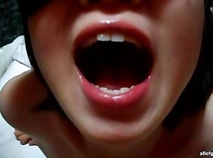 Blindfolded Asian gf is swallowing sperm