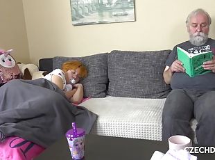 briller, hårete, gammel, pussy, blowjob, hardcore, par, rødhåret, ung-18, eldre-older