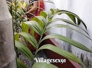 House Garden Clining Time Sex A Bengali Wife With Saree in Outdoor ...
