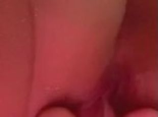 bad, masturbation, orgasm, fitta-pussy, kvinnligt-sprut, amatör, tonåring, hardcore, fingerknull, pov