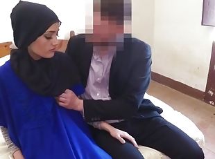 Amateur muslim pussy plowed while in hijab