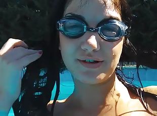 gros-nichons, masturbation, orgasme, public, babes, ados, européenne, euro, piscine, solo