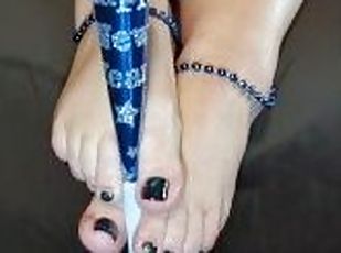 New Year's Footjob Tease with my BBW MILF Feet and some Props (Mobi...