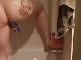 imbaiere, masturbare-masturbation, pasarica, amatori, milf, jucarie, cu-degetelul, tanar18, dildo, dus