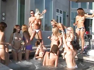 al-aire-libre, fiesta, coño-pussy, sexo-en-grupo, rubia, cabalgando, bikini