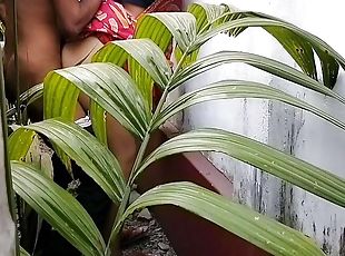 House Garden Clining Time Sex A Bengali Wife With Saree in Outdoor ...