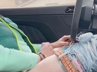 masturbation, public, amateur, ejaculation-sur-le-corps, voiture, secousses, ejaculation, solo