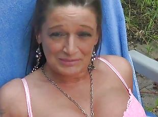 gros-nichons, masturbation, orgasme, en-plein-air, chatte-pussy, amateur, fellation, ejaculation-sur-le-corps, énorme-bite, milf