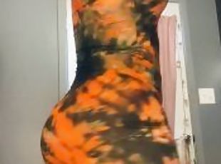 New dress for this lonely pawg house wife. Watch me twerk dreaming ...
