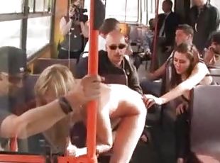 lunettes, public, fellation, hardcore, sexe-de-groupe, voiture, bus, sauvage