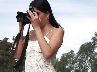 Amateur photographer gets lucky nailing a hot dark haired girl