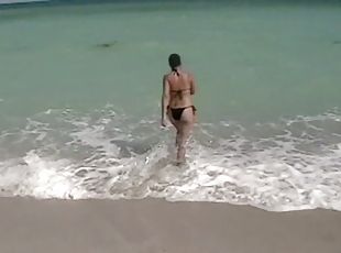 Curvy Slut Enjoys Stripping At The Beach And Gets Laid Afterwards