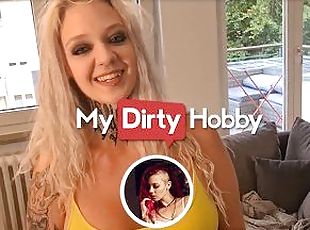 MyDirtyHobby - Stepdaughter masturbates with a dildo in front of st...