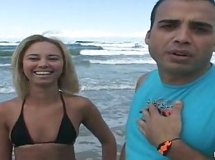 cuatro-patas, al-aire-libre, mamada, hardcore, pareja, playa, brasil, bikini, cowgirl, tetitas