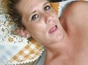 tetas-grandes, adulterio, masturbación, esposa, amateur, mamada, juguete, casero, zorra-slut, rubia