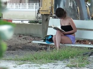 en-plein-air, ejaculation-sur-le-corps, cam, voyeur, sexe-habillé, brunette, caché, réalité