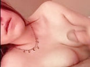 masturbation, amateur, énorme-bite, branlette, rousse, sur-le-visage, italien, tatouage, bite