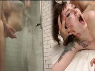 Stepsister asked to rub her back and fuck hard in the bathtub and t...