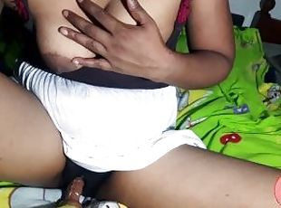 Masturbated her pussy on cam. Sinhala horny girl masturbating Part ...