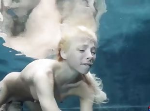 UNDERWATER SEX WITH KENZIE