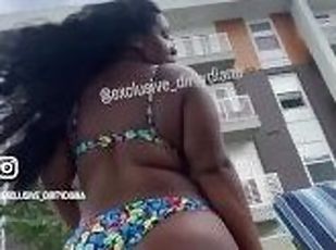 cul, ébène, pornstar, black, belle-femme-ronde, joufflue, sale, piscine, bout-a-bout, solo