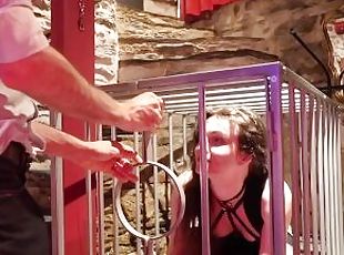 amateur, babes, fellation, fellation-profonde, bdsm, pieds, bondage, branlette-avec-les-pieds, brunette, en-nylon