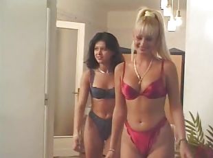 Mario gets his dick sucked by a slutty blonde and a pretty brunette