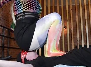 Mistress sitting and bouncing with her big nylon ass on slave face