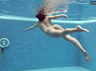 groß-titten, babe, schwimmbad, allein, brunette, kleine-titten, unterwasser