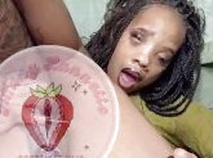 tetas-grandes, clítoris, orgasmo, squirting, amateur, negra-ebony, juguete, guapa, a-solas, tatuaje