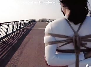 asiatisk, udendørs, offentlig, bdsm, fetish, kinesisk, bondage, brunette