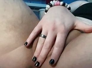 Come watch me play with my pussy