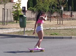 Nicole the sexy lesbian skating then enjoying getting drilled using...