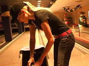Bowling with Porn stars Wivien & Sophie