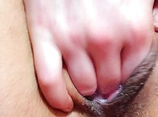 Close up of me fingering and playing with my creamy squirting pussy...