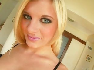 Smiling blonde crave to swallow sperm