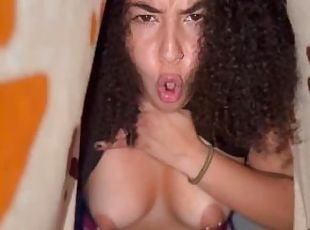 malaking-suso, dyakol-masturbation, dyakol-jerking, tamod, suso, espanyol, babaing-dominante