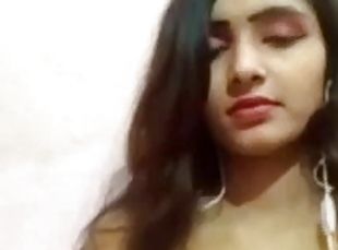 Bangladeshi beautiful girl showing boobs