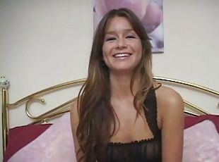 Glorious Maria Masturbates In A Solo Model Video