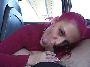 Throated babe gets creampied on the back seat in the end of a good ...