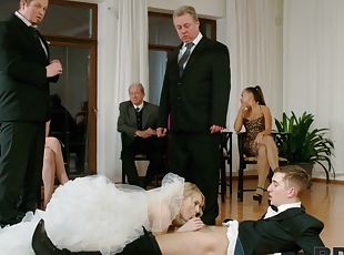 секс-на-публике, блондинки, фетиш, чешки, обманутые-мужья