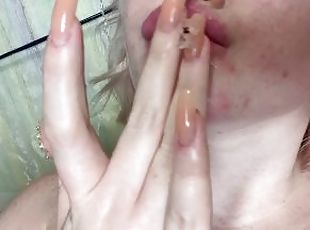 I'm sucking my fingers and could your dick