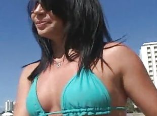 tetas-grandes, al-aire-libre, coño-pussy, mamada, polla-enorme, adolescente, pareja, brasil, besando, facial