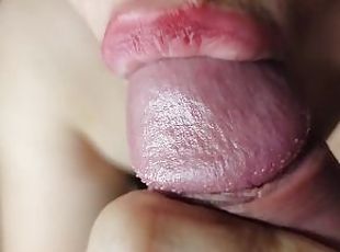 Very Detailed Blowjob, Throbbing penis and a lot of sperm in the mo...