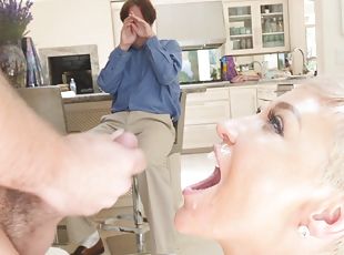 Mature goes full mode swallowing the fresh jizz after brutal home c...